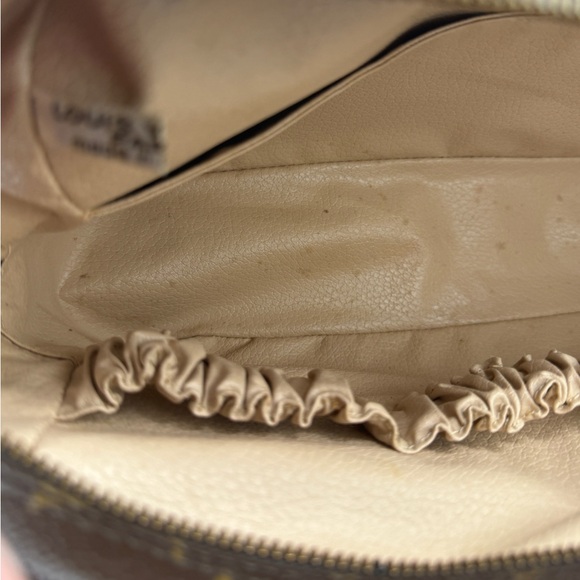 Louis Vuitton Vintage Monogram Toiletry 28 - Picture 3 of 5